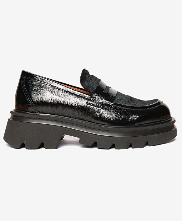 Kadın Siyah Kırışık Rugan Hakiki Deri Loafer Ayakkabı - 1