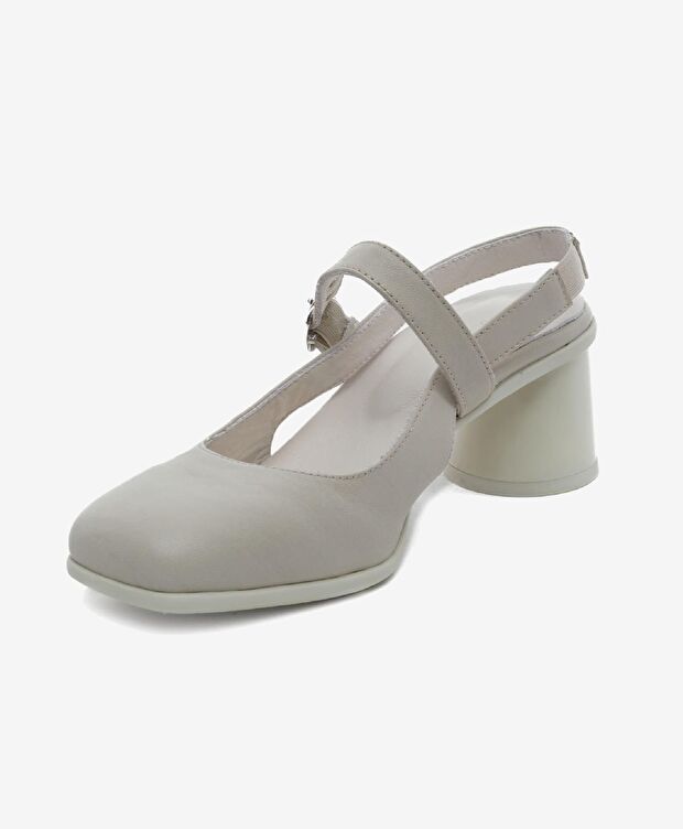 Kadın Bej Hakiki Deri Topuklu Klasik Ayakkabı - 3